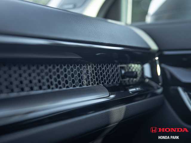 Honda CR-V 2.0l - Radiant Red M.